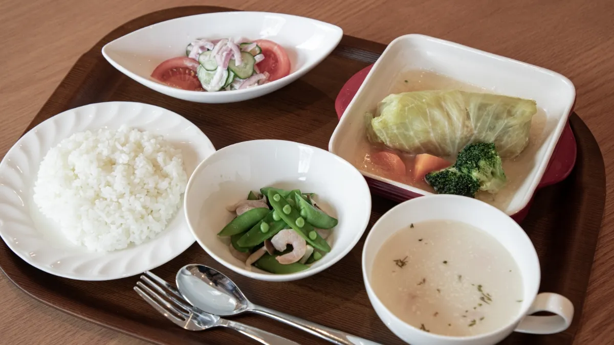グレイスベース高松の昼食